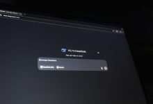Tela escura exibe uma interface de conversa com um assistente de inteligência artificial.